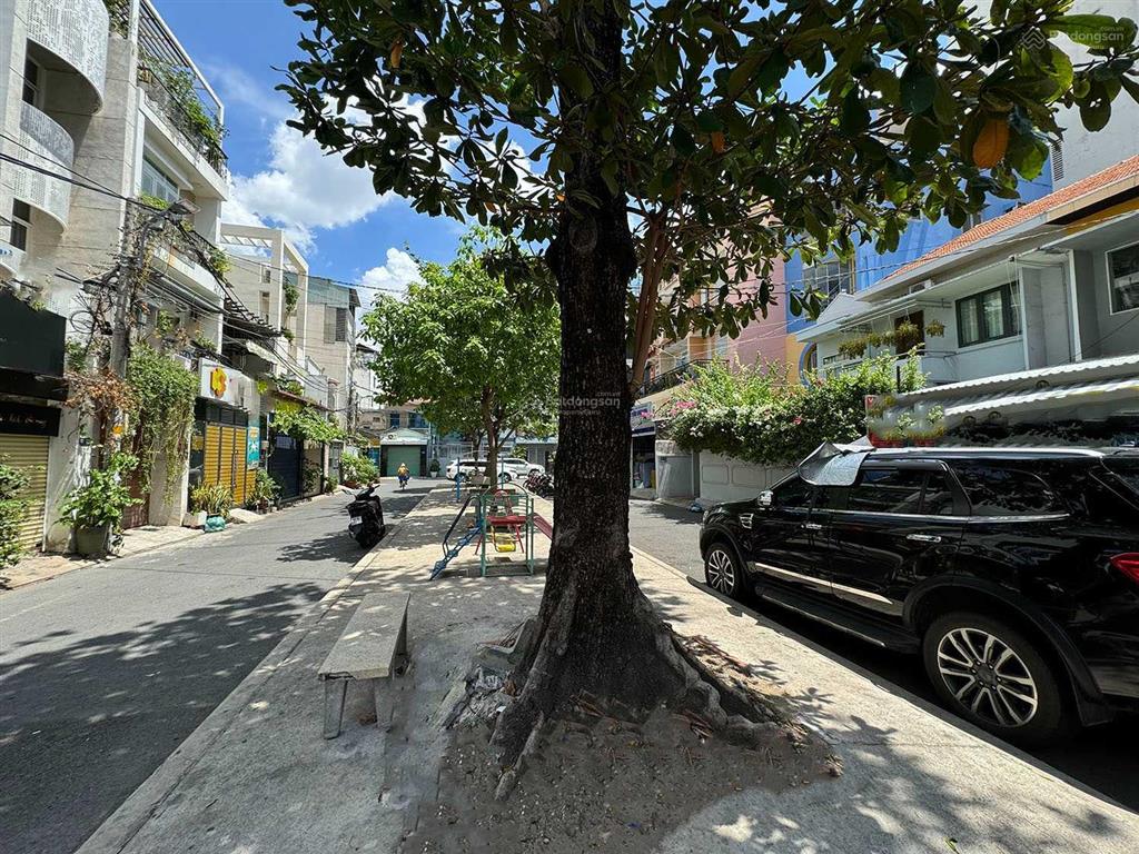 Biệt thự 2 lầu (7,54x17,7=133m2 công nhận đủ) hẻm nhựa 7m (2 ôtô tránh nhau) khu vip lê văn sỹ
