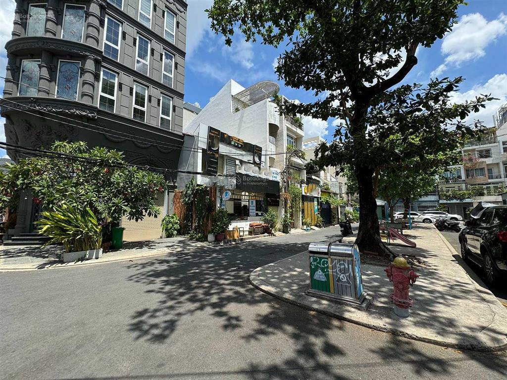 Biệt thự 2 lầu (7,54x17,7=133m2 công nhận đủ) hẻm nhựa 7m (2 ôtô tránh nhau) khu vip lê văn sỹ