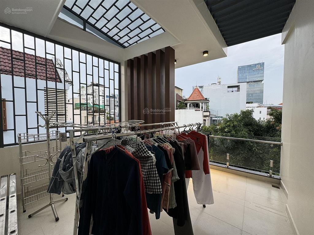 3 lầu (3,8x14=53,2m công nhận đủ) có 6phòng dịch vụ vip thu nhập 40 tr/th cầm bá thước cạnh pxlong