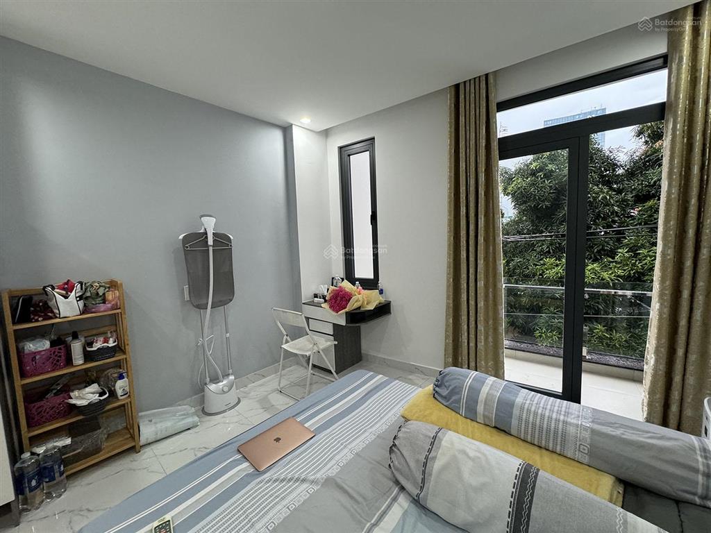 3 lầu (3,8x14=53,2m công nhận đủ) có 6phòng dịch vụ vip thu nhập 40 tr/th cầm bá thước cạnh pxlong