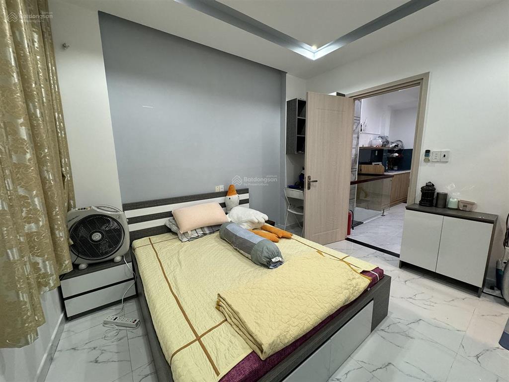 3 lầu (3,8x14=53,2m công nhận đủ) có 6phòng dịch vụ vip thu nhập 40 tr/th cầm bá thước cạnh pxlong