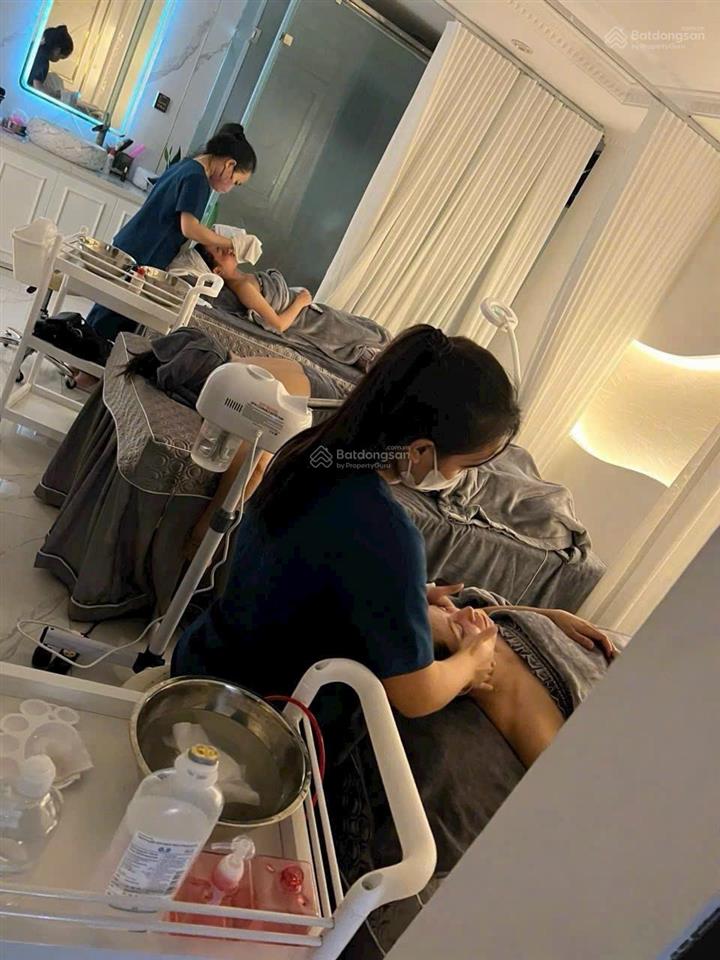 A quyền chủ nhà cần bán nhà phố lạc long quân, q tây hồ, dt 135 m2 x 9 t, mt 6 m, giá 54 tỷ