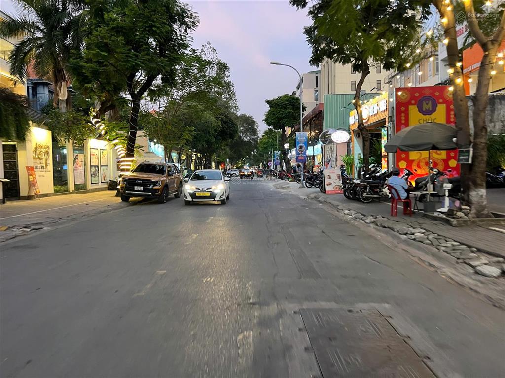 Bán đất 2 mặt tiền đường thống nhất, phường bình thọ, thành phố thủ đức.  0911 383 ***