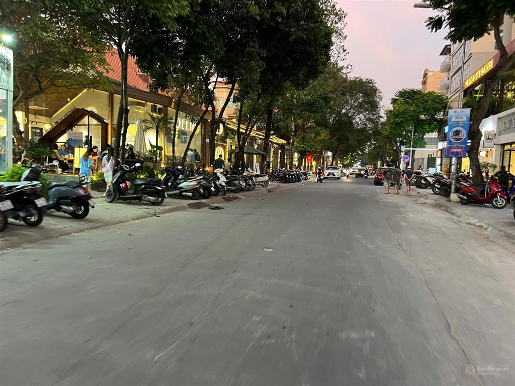 Bán đất 2 mặt tiền đường thống nhất, phường bình thọ, thành phố thủ đức.  0911 383 ***