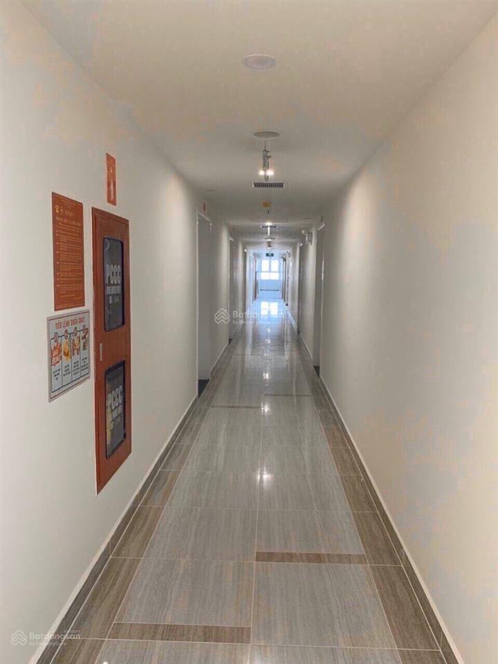 Em cần bán lại căn hộ 2 phòng ngủ 2toilet full nội thất giá 3tỷ650tr