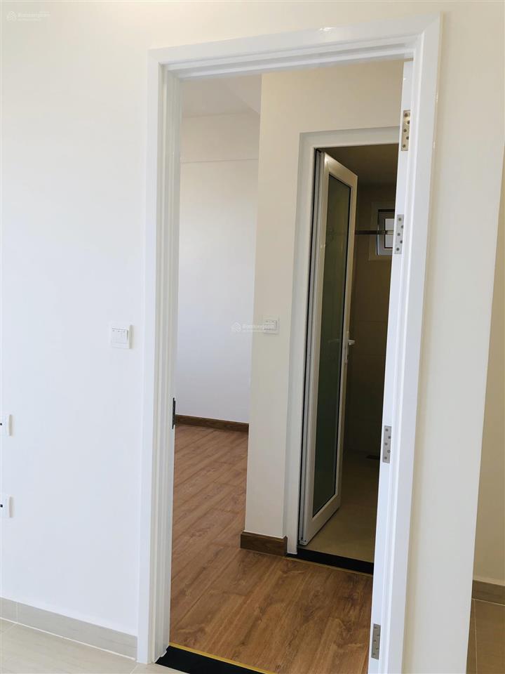 Em cần bán lại căn hộ 2 phòng ngủ 2toilet full nội thất giá 3tỷ650tr