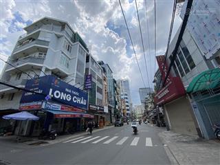 Ngộp bank, bán nhà ngay mt d2  nguyễn gia trí, dt 9 x 20m cn 180m2, hđt 80tr/ tháng  giá 30.9 tỷ