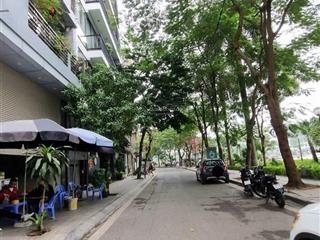 Bán tòa apartment 7 tầng thang máy có hầm  view hồ tây phố trịnh công sơn  hs 120tr/tháng