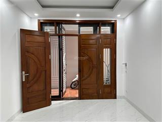 Cho thuê nhà mới, sát ngoại giao đoàn, đại sứ hàn, 5tầng, 35m2 sàn, 18tr/tháng. ở kết hợp kd online