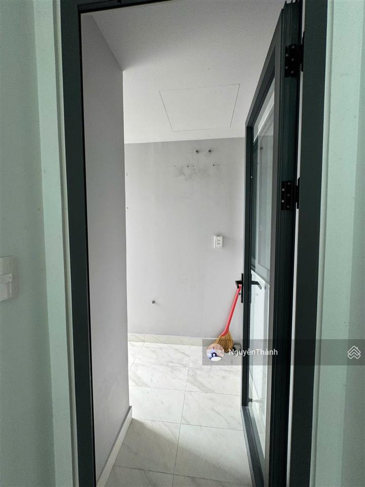 Tầng đẹp  view đẹp  nhận nhà ở ngay  ngân hàng hỗ trợ  sổ hồng cầm tay