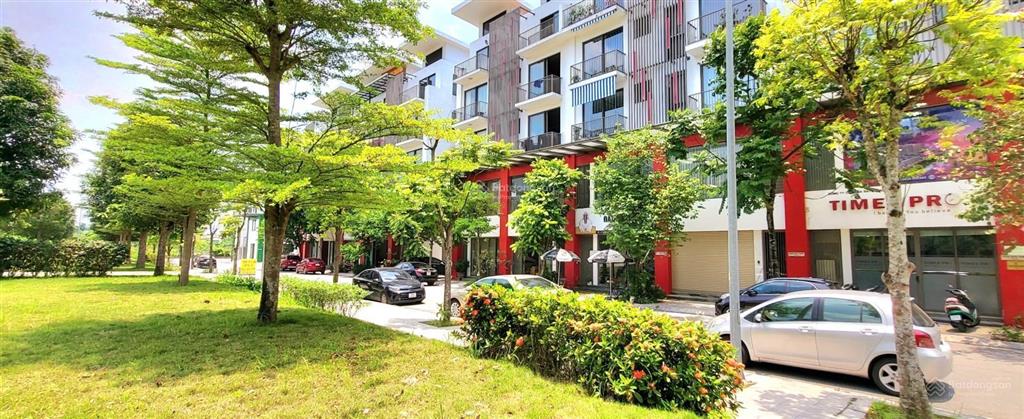 Bán gấp nhà phố khai sơn 76m2, mt 5.5m tây nam, full nội thất.  0989 386 ***