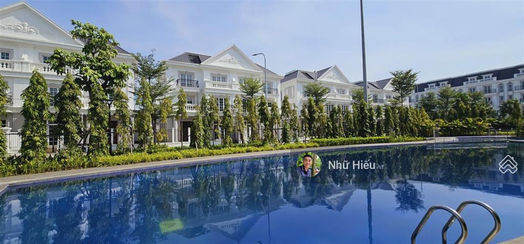 Biệt thự eurowindow gia lâm view bể bơi trung tâm căn hiếm, sổ đỏ chính chủ, 192,5m²,  0936 668 ***