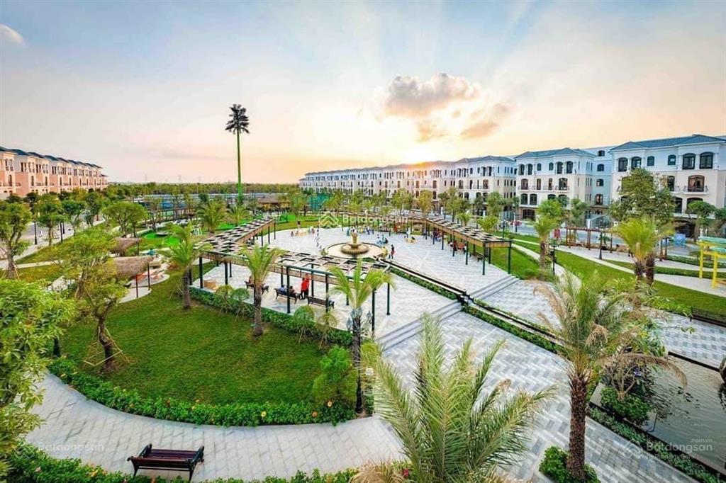 Bán gấp liền kề 63m2 chà là, gần công viên chỉ 8,5 tỷ giá rẻ nhất dự án vinhomes ocean park 2
