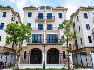 Bán gấp biệt thự song lập vịnh tây 6 trực diện là công viên,bể bơi có hầm để xe trước nhà chỉ 20tỉ