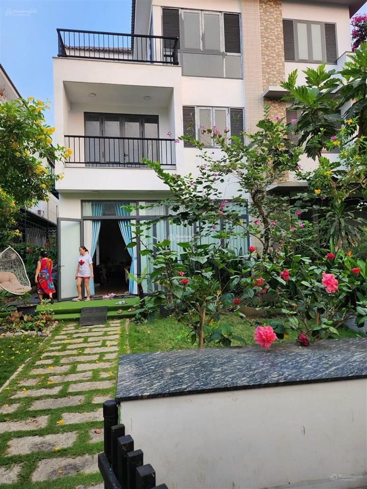 Biệt thự tứ lập rộng 212.5m2 tây bắc có sân vườn trước nhà  toantranvillas
