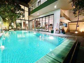 Bán biệt thự 3 tầng hồ bơi đẹp nhất làng châu âu euro village.  0934 773 ***