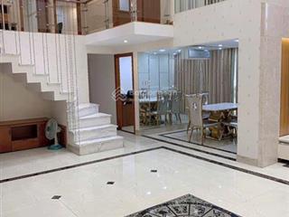 Cho thuê căn hộ (penthouse) phú hoàng anh, 200m2, 5pn, 3wc, full nt đẹp, giá 21tr  0933 481 ***