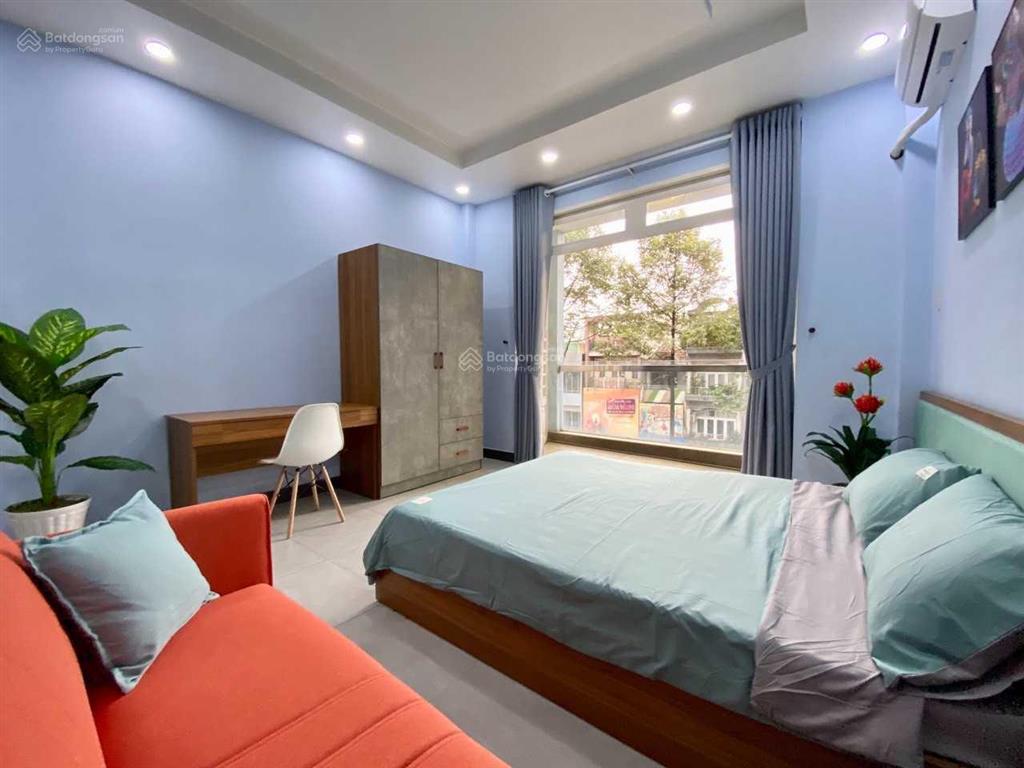 Căn hộ 1 phòng ngủ riêng, 45m2, ban công lớn, gần đại học kinh tế, huflit, mặt tiền đường 3/2
