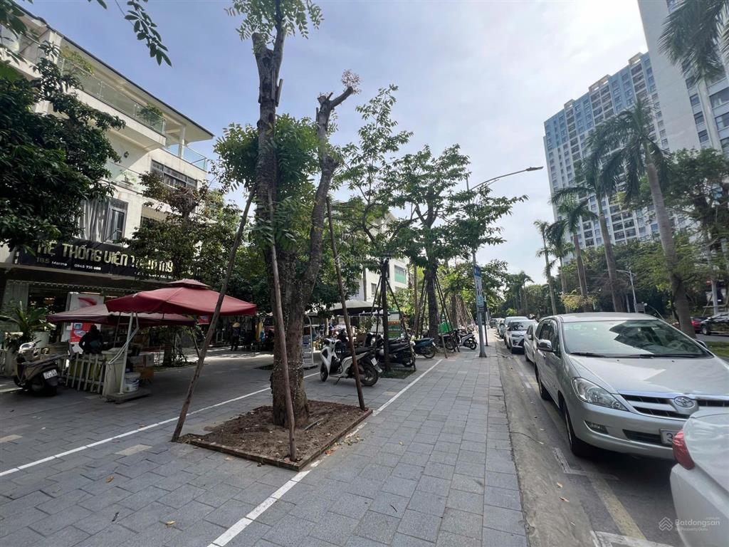 Chính chủ bán biệt thự được kinh doanh tại khu marina  ecopark. hải 0704 725 ***