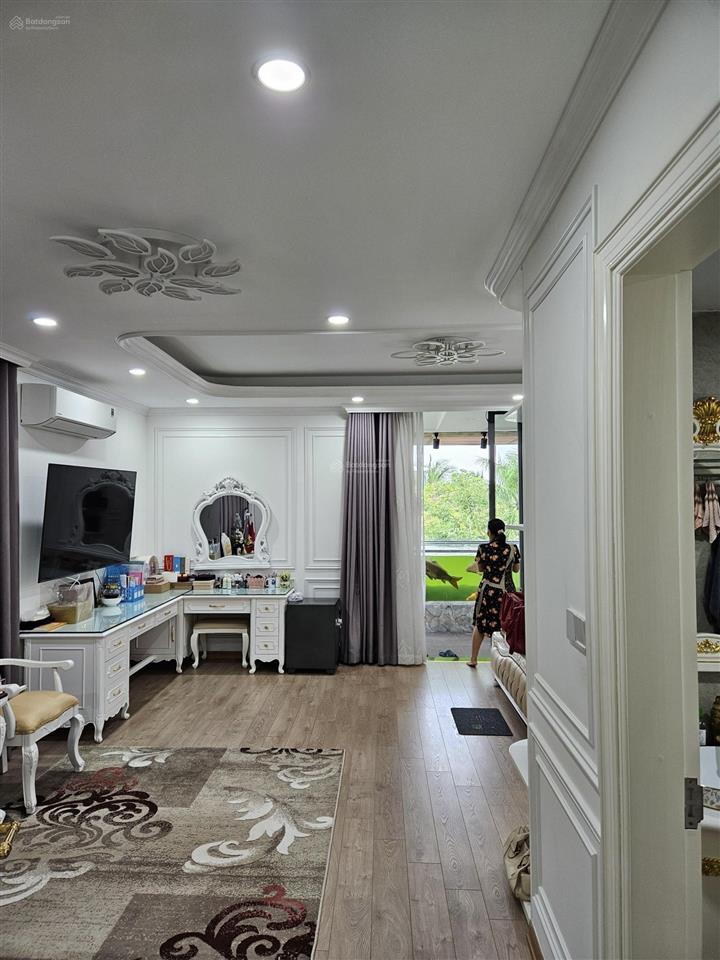 Chính chủ bán biệt thự thương mại khu marina đối diện bể bơi westbay. hải 0704 725 ***