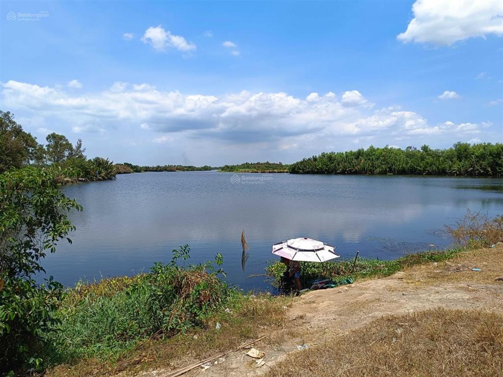 Chính chủ ngộp bán 13.000m2 mặt sông lớn rộng 120m, có 130m mt sông, cách q7 chỉ 4km, giá 1.3tr/m2