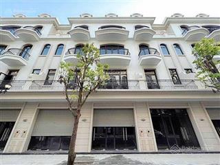 Cần tiền bán gấp nên cắt lỗ shophouse sao biển vin 2. giá bán 7,5 tỷ.  0988 821 ***