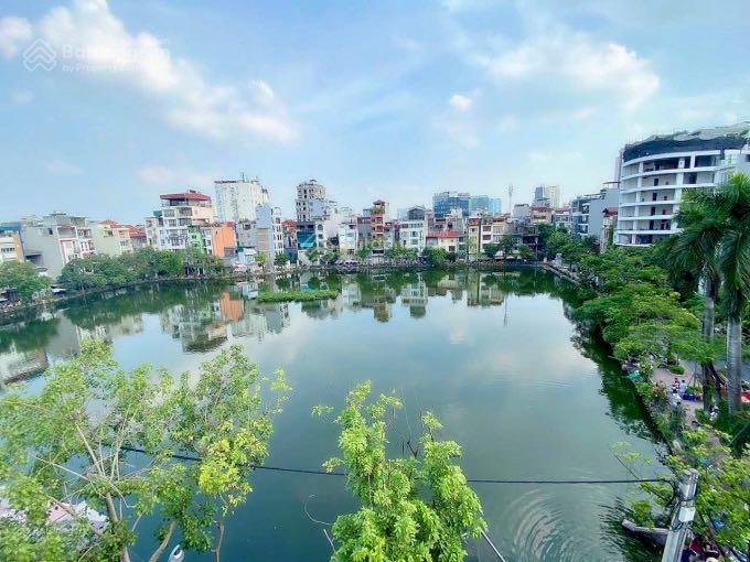 Bán nhà mặt hồ đầm tròn phố đội cấn, ba đình. dt 100m2 x 3t mt 4,5m. view trục chính hồ, kd sầm uất