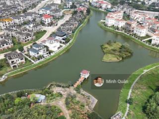 Sổ đỏ cầm tay, rinh ngay biệt thự. diện tích 500m2, view hồ điều hoà, vườn hoa công viên