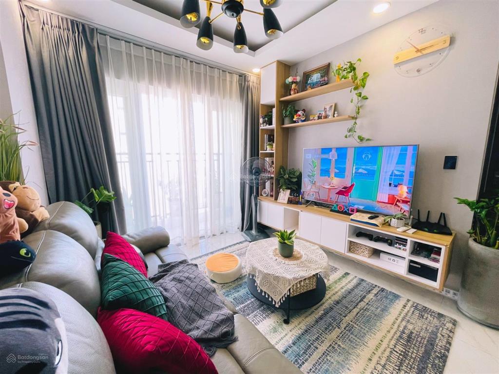 Cần bán căn 2pn richmond nguyễn xí, giá tốt bao thuế phí, có nội thất, view đẹp.  0948 332 ***