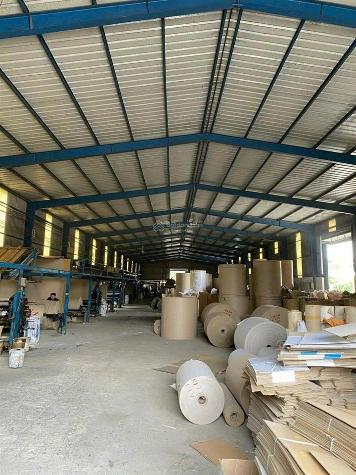 Chính chủ cần tiền bán gấp nhà xưởng mt võ văn bích giá rẻ. tdt 3890m2 dtx 1360m2