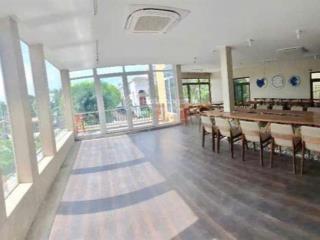 Hàng hiếm nhà 5 tầng diện tích 170m2 giữa phố ẩm thực nguyễn văn lộc giá siêu mềm có thương lượng