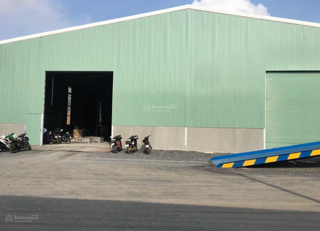 Cho thuê xưởng 800m2 40tr/th thủ dầu một 0907 838 ***