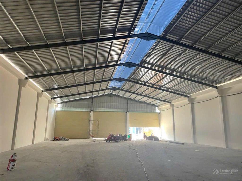 Cho thuê xưởng 800m2 40tr/th thủ dầu một 0907 838 ***