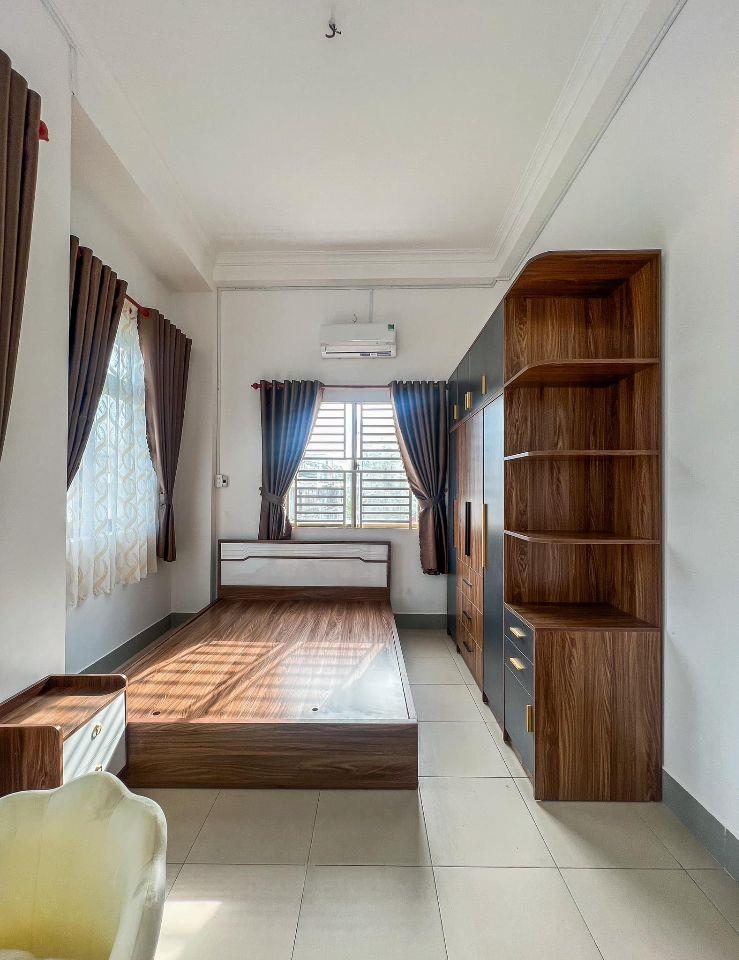 NHÀ TRỆT 2 LẦU GÓC MẶT TIỀN HẺM 50 QUANG TRUNG - GẦN CHỢ TÂN AN