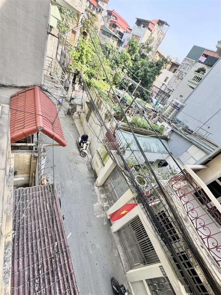 Bán nhà tây sơn thịnh quang 148m2 xây 4 tầng. căn góc 3 mặt thoáng cực đẹp. mt 8m ngõ ôtô. sđcc