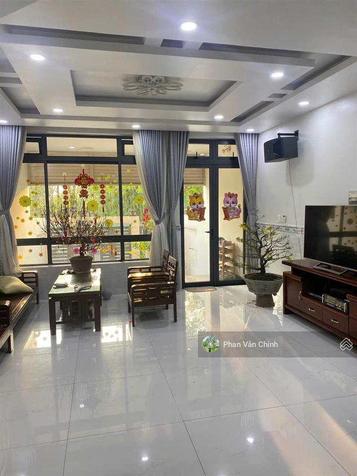 Nhà vạn phúc có lối thông hành (6x17m) hoàn thiện nội thất cao cấp, sổ hồng giá 23,5 tỷ