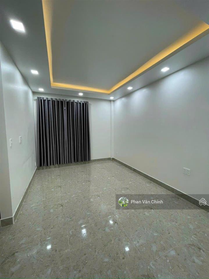 Nhà vạn phúc có lối thông hành (6x17m) hoàn thiện nội thất cao cấp, sổ hồng giá 23,5 tỷ