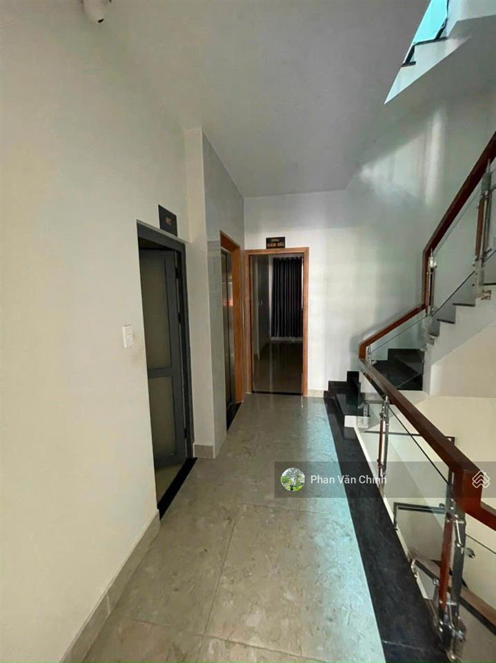 Nhà vạn phúc có lối thông hành (6x17m) hoàn thiện nội thất cao cấp, sổ hồng giá 23,5 tỷ