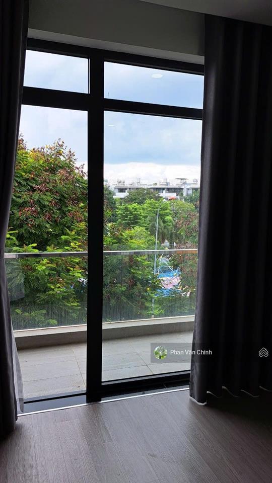 Cho thuê nguyên tầng trệt (5x23m), nhà kđt vạn phúc, hoàn thiện nội thất giá 10tr/th tl