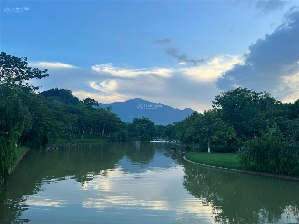 Bán căn đơn lập 586m2 xanh villas. mặt tiền 20m. vuông vắn, view rất đẹp. chủ nhà thiện chí bán.