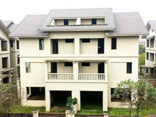 240m2  thô  đông nam tại sunny garden city, hà nội. giá tốt.  # hoàng đạo 0982 996 ***