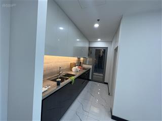 Bán 1 phòng ngủ giá tốt 7,650 tỷ all in, view sala hướng đông nam mát,  0981 799 *** em ngân