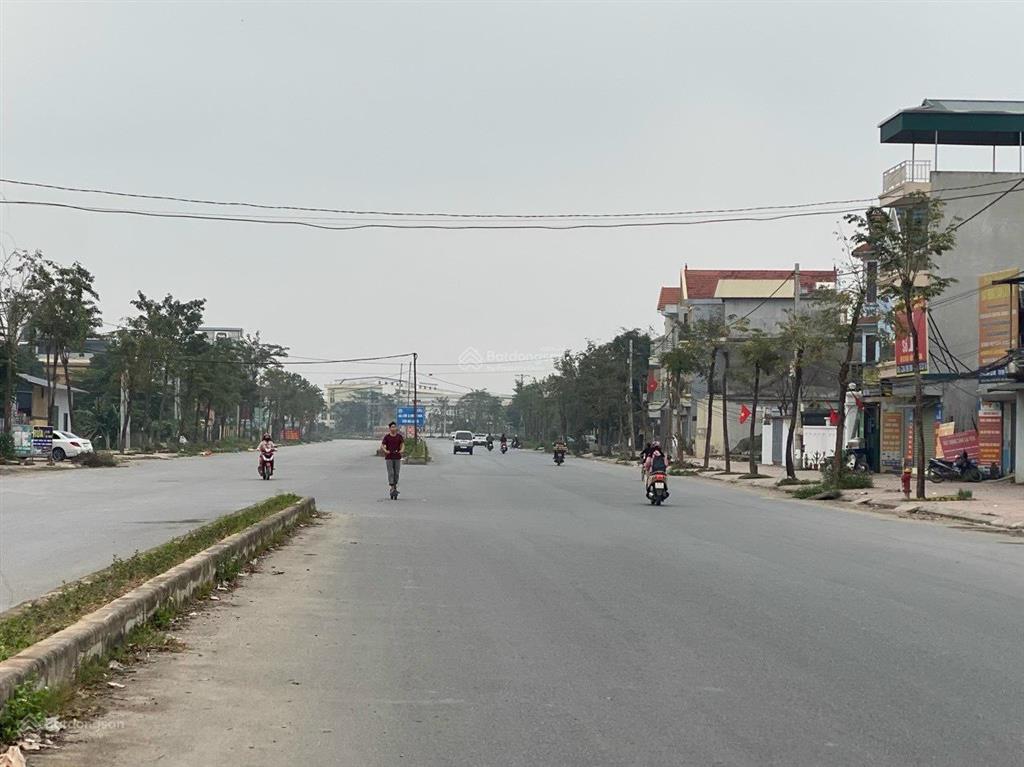 Cần bán 150m2 đất dịch vụ xã lại yên  hoài đức  tp hà nội. đt 0904 126 ***(a đạt)