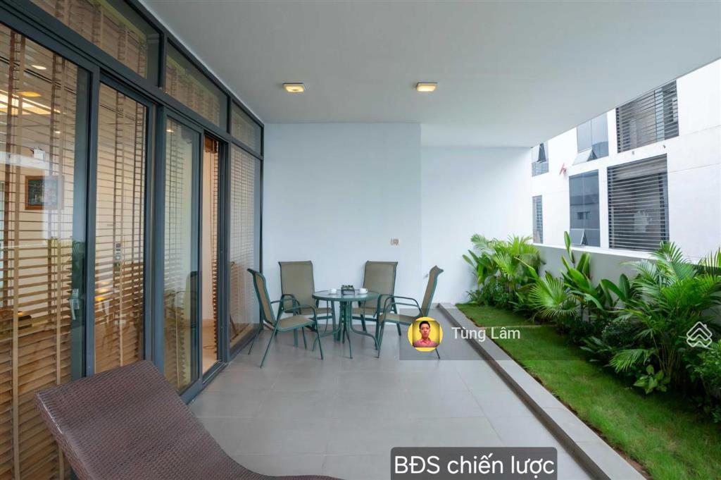 Ảnh thật  căn góc  mp âu cơ mở đường cực đẹp, cực rẻ. dt 960m2  mt 19m vuông vắn