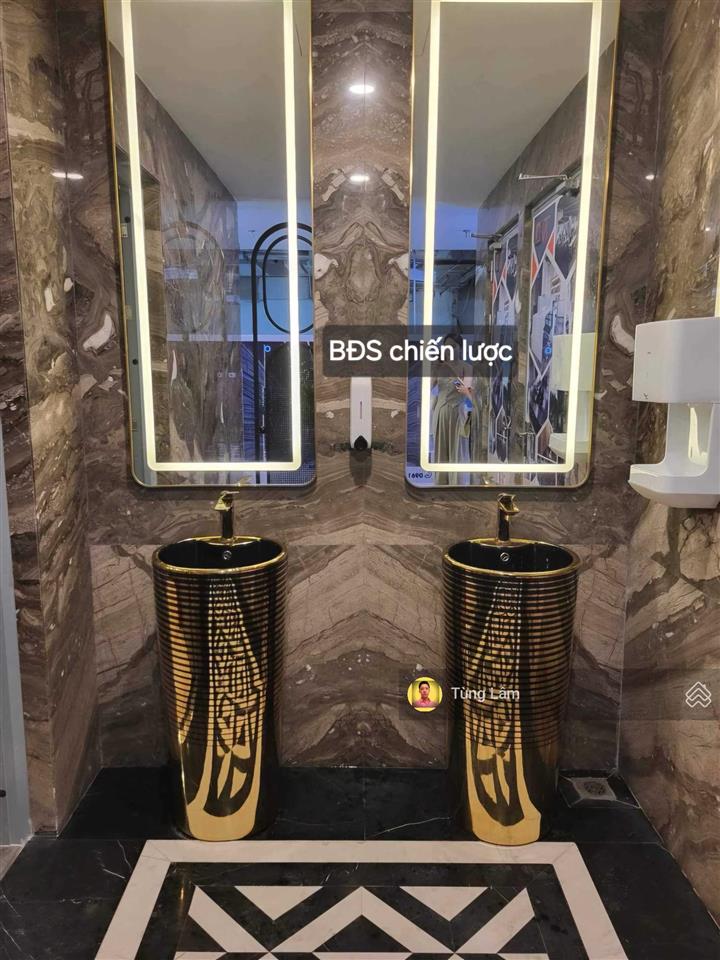 Ảnh thật 2 hầm + 9 nổi. đội cấn ngay giang văn minh, đủ hoàn công + pccc. dòng tiền 10 tỷ/năm