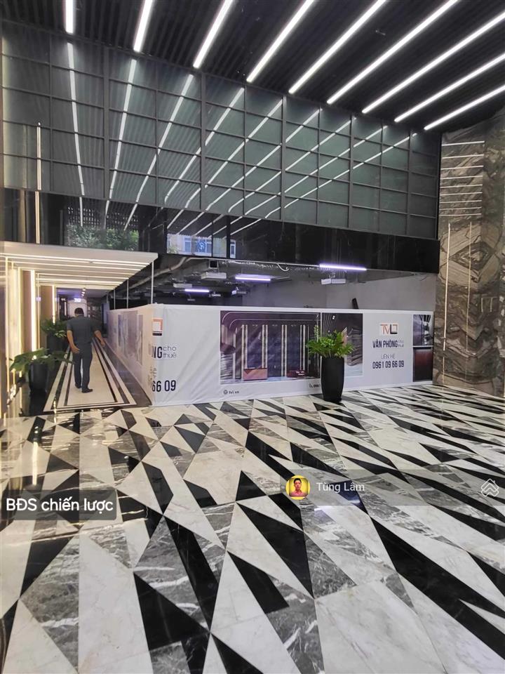 Ảnh thật 2 hầm + 9 nổi. đội cấn ngay giang văn minh, đủ hoàn công + pccc. dòng tiền 10 tỷ/năm