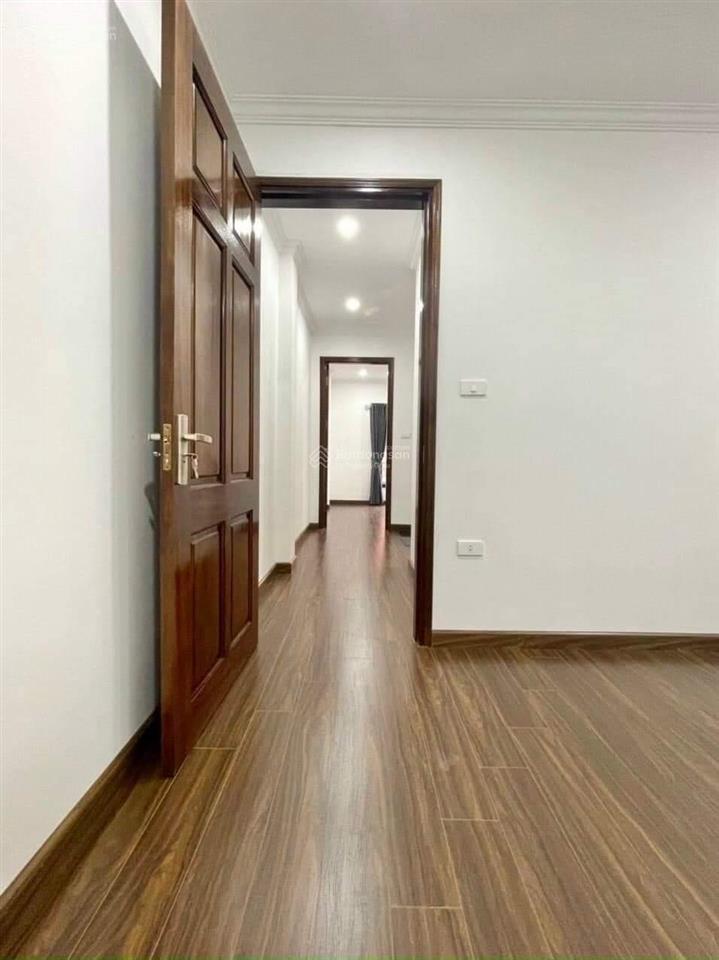 Bán nhà  Tựu Liệt DT 38m 5T. Giá 5.2 tỷ