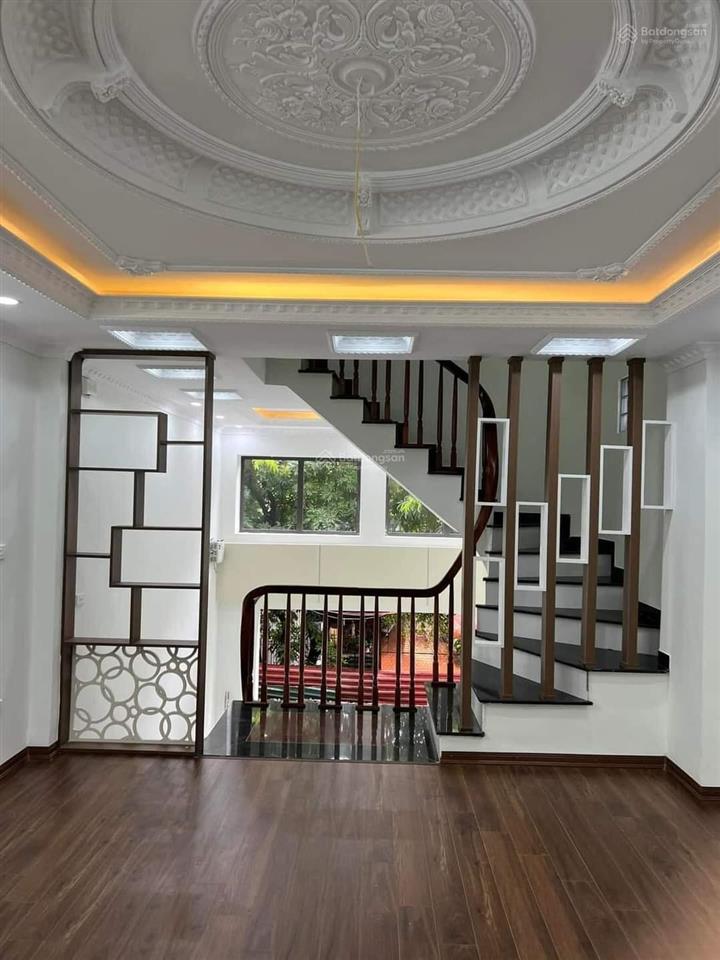 Bán nhà  Tựu Liệt DT 38m 5T. Giá 5.2 tỷ