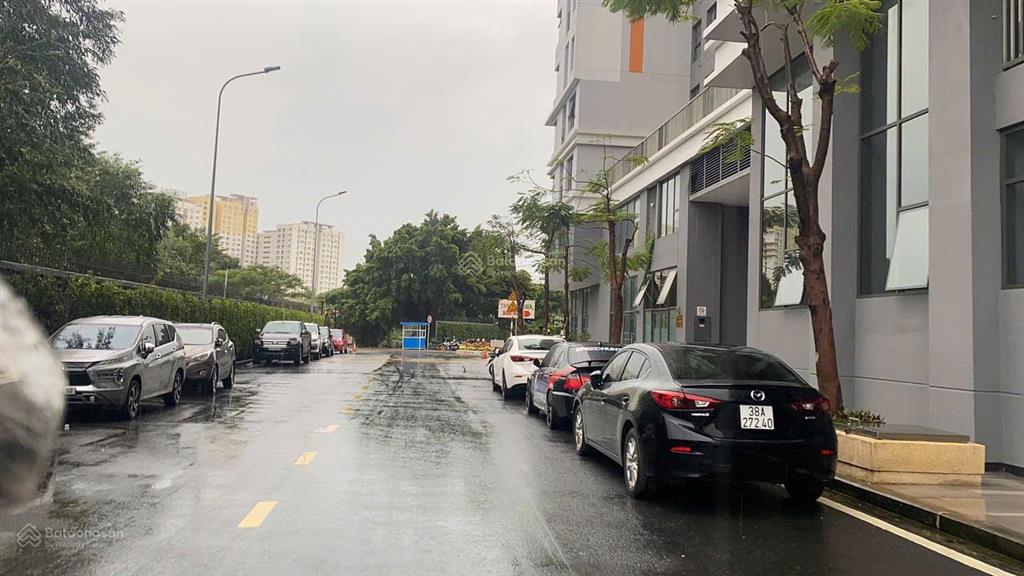 Bán căn góc shophouse 179m2 block c view mặt sông, đang có sẵn hđt