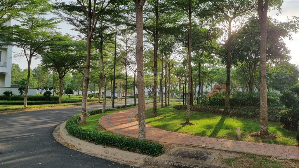 Chính chủ cần bán nhà phố big swan park, sàn 145m2. vị trí đẹp, thoáng. giá 5,1 tỷ